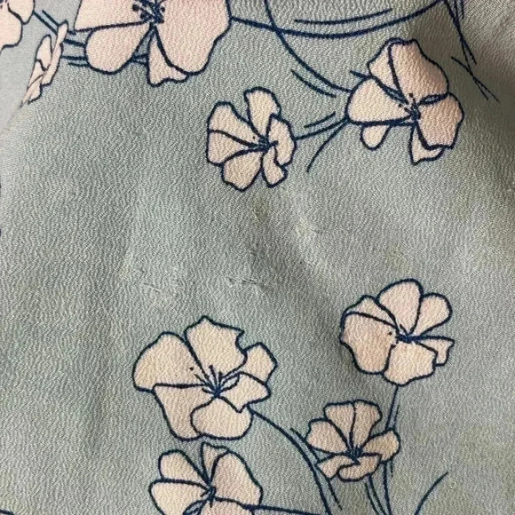 Ava &‎ Viv floral top - Picture 2 of 5